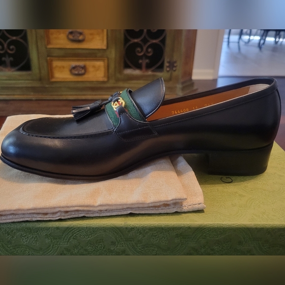 New Authentic Gucci Loafer with tassels. Original box and dust bags  US 12/UK 11 - Picture 8 of 8